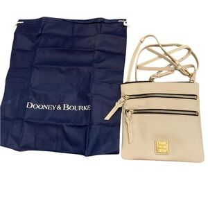 NWT. Dooney & Bourke Apollo Leather Triple Zip Crossbody
